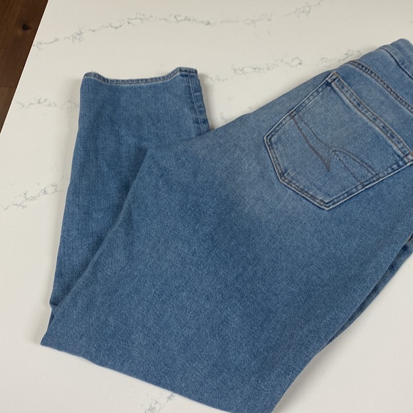 American eagle curvy mom jean - Picture 6 of 9